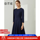 愛(ài)特愛(ài)（EITIE）秋季新款商場(chǎng)同款純色圓領(lǐng)不對稱(chēng)高級感時(shí)尚七分袖連衣裙6407111 深藍31 M 160