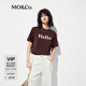 MO&Co.短袖T恤夏抗菌防螨棉質(zhì)圓領(lǐng)印花美式寬松MBE2TEE024 深咖啡色 M /165