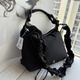 露露lulu convertible Ruched 6.5L hobo包兩用褶皺包斜挎腋下包 黑色 30*11*23cm