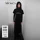 MO&Co.連衣裙棉質(zhì)標(biāo)語印花寬松A字后開叉長款短袖T恤裙長裙摩安珂 炭黑色 S 160
