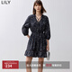 LILY秋新款女裝復(fù)古線條印花鏤空花邊V領(lǐng)系帶收腰顯瘦連衣裙 510黑色 M