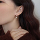 伊燦簡(jiǎn)約可晃動(dòng)仿珍珠耳墜女耳釘2025年新爆款高級感無(wú)洞耳夾耳環(huán)耳飾 簡(jiǎn)約可晃動(dòng)珍珠耳墜女耳釘