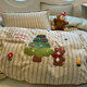 蘇萱A類(lèi)冬季加厚牛奶絨四件套加絨保暖被套床單三件套毛巾繡床上用品4 圣誕樹(shù)熊 1.8m 床單款 四件套-被套200x230cm