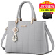 芭特莉七夕禮物女包新款時(shí)尚單肩包女韓版百搭斜挎中年媽媽手提女士包包 灰色（手拿包+掛飾）