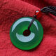 冰種帝王綠玉髓30mm平安扣吊墜時(shí)尚優(yōu)雅瑪瑙平安扣男女款掛件玉墜