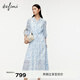 伊芙麗（eifini）蔣欣代言春裝新款木耳邊抽繩收腰設計絕美氣質(zhì)V領(lǐng)碎花連衣裙女 淡藍 L 165/88A
