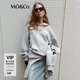 MO&Co.2024秋新品金屬標空氣感寬松落肩連帽衛衣