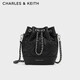 CHARLES&KEITH大容量絎縫菱格鏈條單肩包水桶包包女包生日禮物CK2-10701506