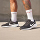 耐克NIKE男子跑步鞋REVOLUTION 7運動(dòng)鞋FB2207-001黑白41