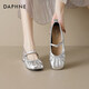 達芙妮銀色瑪麗珍鞋女2026新款春季軟底低跟仙女風(fēng)絕美淺口單鞋配裙子