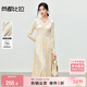 尚都比拉優(yōu)雅絲絨連衣裙女冬季V領(lǐng)立體收腰顯瘦A字裙減齡長(cháng)袖氣質(zhì)中長(cháng)裙