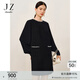 玖姿·安娜蔻浪漫休閑壓褶厚實(shí)內搭套頭圓領(lǐng)連衣裙女冬款 素黑 3XL