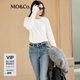MO&Co.秋新品棉漢麻肌理感斑駁印花白色長(cháng)袖圓領(lǐng)T恤