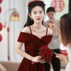 麗佰昕紅色新娘敬酒服女2026新款顯白高級感氣質領證回門訂婚連衣裙禮服 酒紅色中長小腿左右 M 建議90-100斤