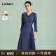 藍地（LANDI）[商場(chǎng)同款]V領(lǐng)設計感職業(yè)連衣裙女收腰壓褶下擺春夏新品 藏藍色 M