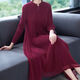 意枕上刺繡優(yōu)雅氣質(zhì)針織連衣裙女裝2026秋冬新款過(guò)膝寬松毛衣裙長(cháng)款長(cháng)裙 暗紅 M
