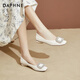 達芙妮淺口單鞋女中跟舒適軟底船鞋百搭一腳蹬職業(yè)小皮鞋女鞋 白色 39 
