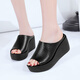 足顏平底拖鞋女真皮坡跟韓版魚(yú)嘴一字式?jīng)鐾闲募拘驴罡吒鷽鲂蟠a女鞋41一43 黑色鏤空 40