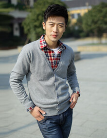 朗思特 纯棉<em>男士毛衣 V领</em>长袖<em>开衫</em> 春秋修闲针