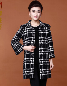 蒙胜娇<em>长款</em>大码加肥加大<em>外套羊绒</em>羊毛针<em>格子</em>衫