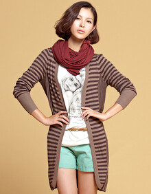 玻尔多 维纳 2012秋季新款条纹<em>长开衫 毛衣</em>披肩