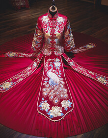 秀禾服新娘2018新款中式婚纱古代凤冠霞帔女结婚礼服古装嫁衣2019 红
