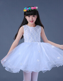 儿童白裙子连衣裙