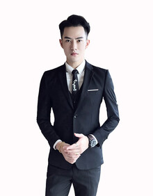 黑色西服+西裤+马甲+衬衫+领带+领结+皮带+袜子 L/170【120斤左右】