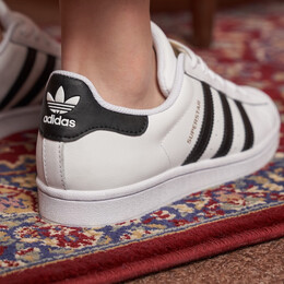 adidas ORIGINALS SUPERSTAR系列 中性休閑運(yùn)動(dòng)鞋 EG4958 白色/金標(biāo) 42