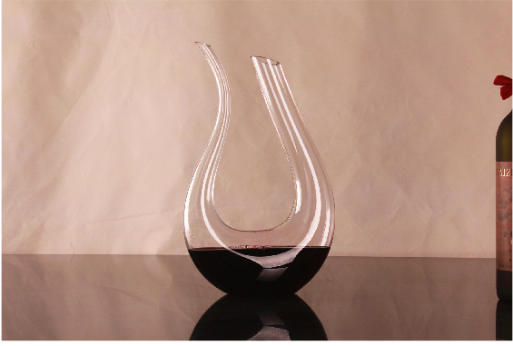 【京东当日达】天鹅醒酒器 U型醒酒器1500ml