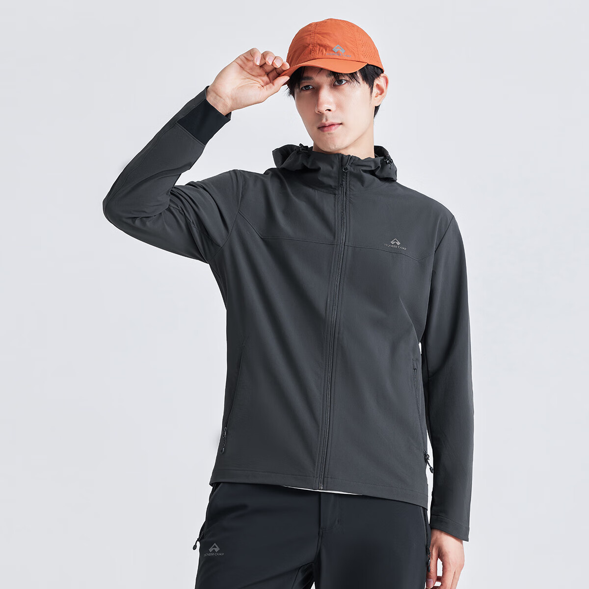 拓路者海豹软壳衣男秋冬保暖防水防风夹克户外透气登山外套碳灰L 122.7元 - 线报酷