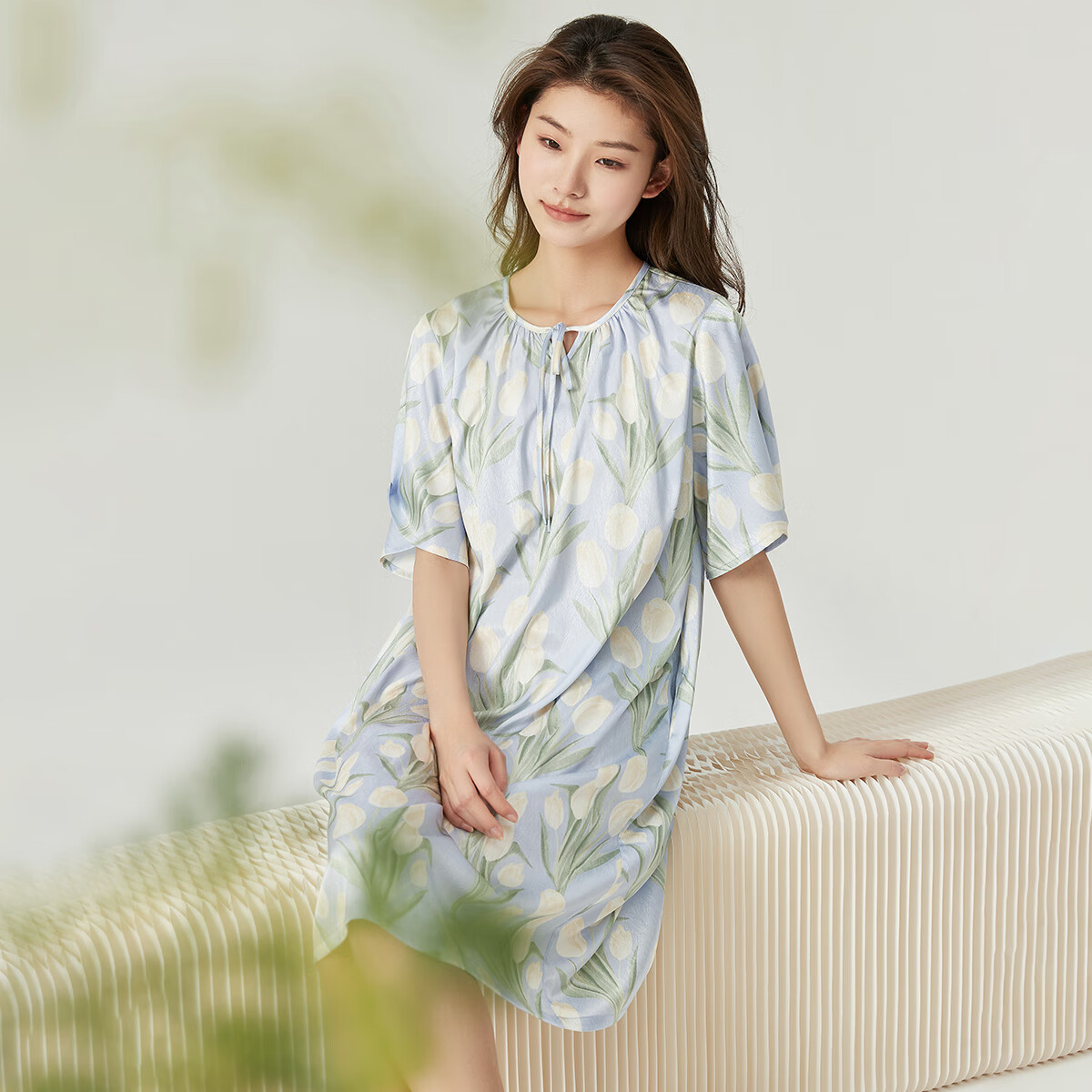 顶瓜瓜蓝底郁金香女士短袖睡裙 39.9元 - 线报酷