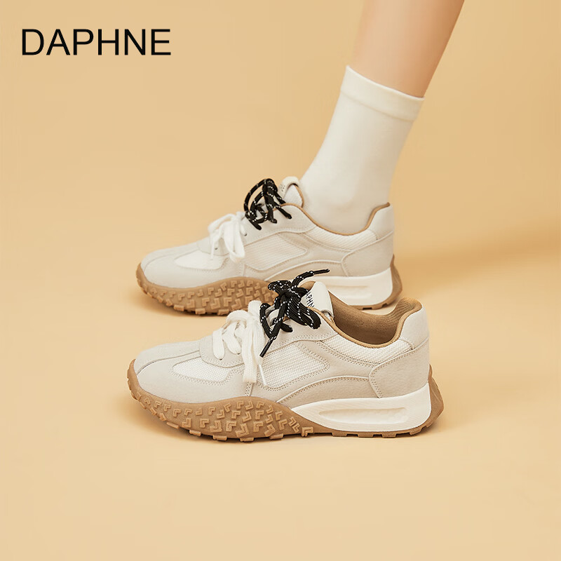 达芙妮春季百搭小白鞋 108.5元，达芙妮厚底百搭德训鞋 108.5元 - 线报酷