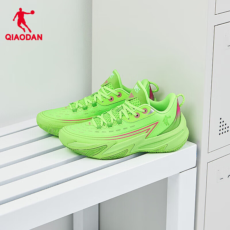 130券 乔丹 毒牙TEAM男运动鞋 79 新低 - 线报酷