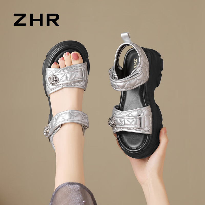 ZHR则则品牌女平底软底小白鞋 49.9元，ZHR则则品牌女闪钻花朵高跟凉鞋 49.9元 - 线报酷