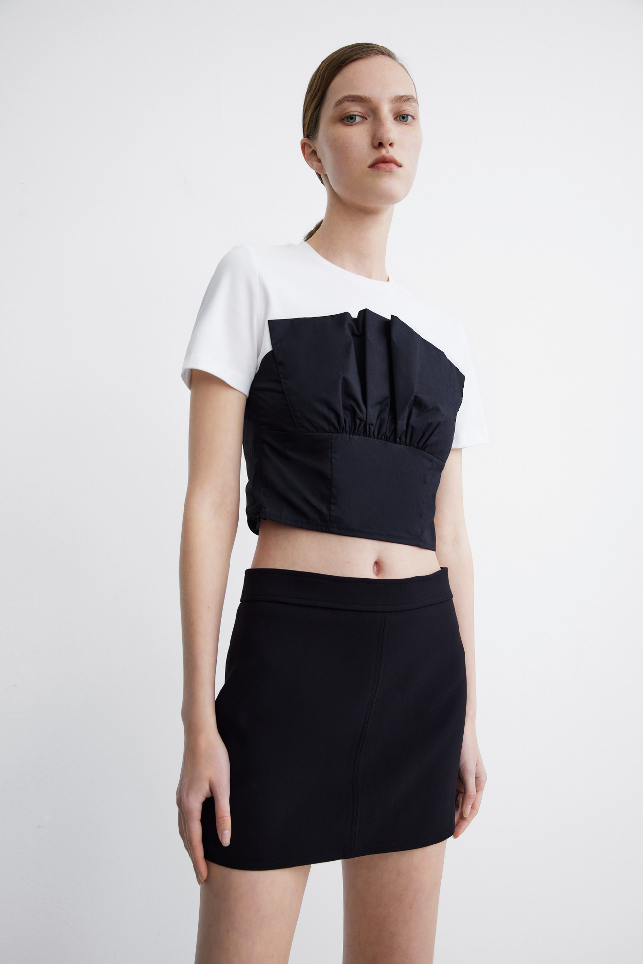 ur2022春夏新品女装时尚黑白撞色拼接短款罩衫衬衫wg16s2cn2029正黑l