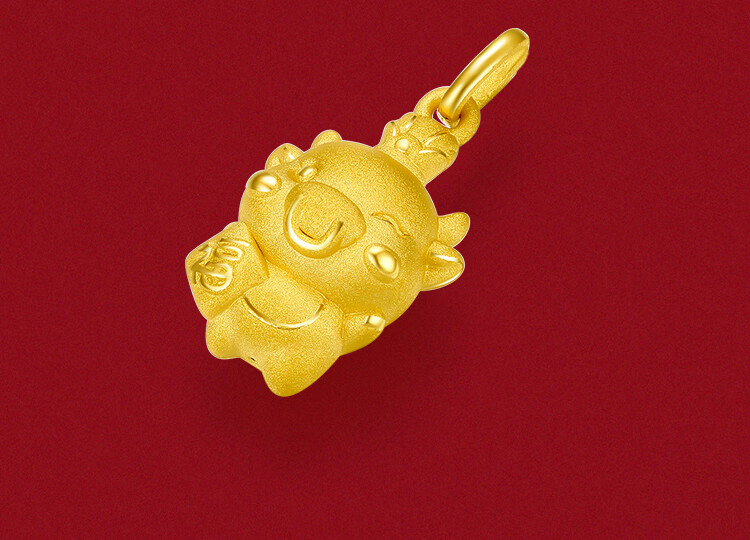 周六福珠宝 足金黄金吊坠女款 福顺萌牛3d硬金生肖牛吊坠 定价ad04