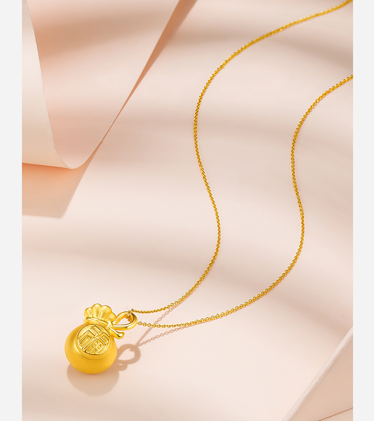 周六福珠宝 黄金吊坠女款足金5d硬金福袋 定价ae046952 不含链 约1.