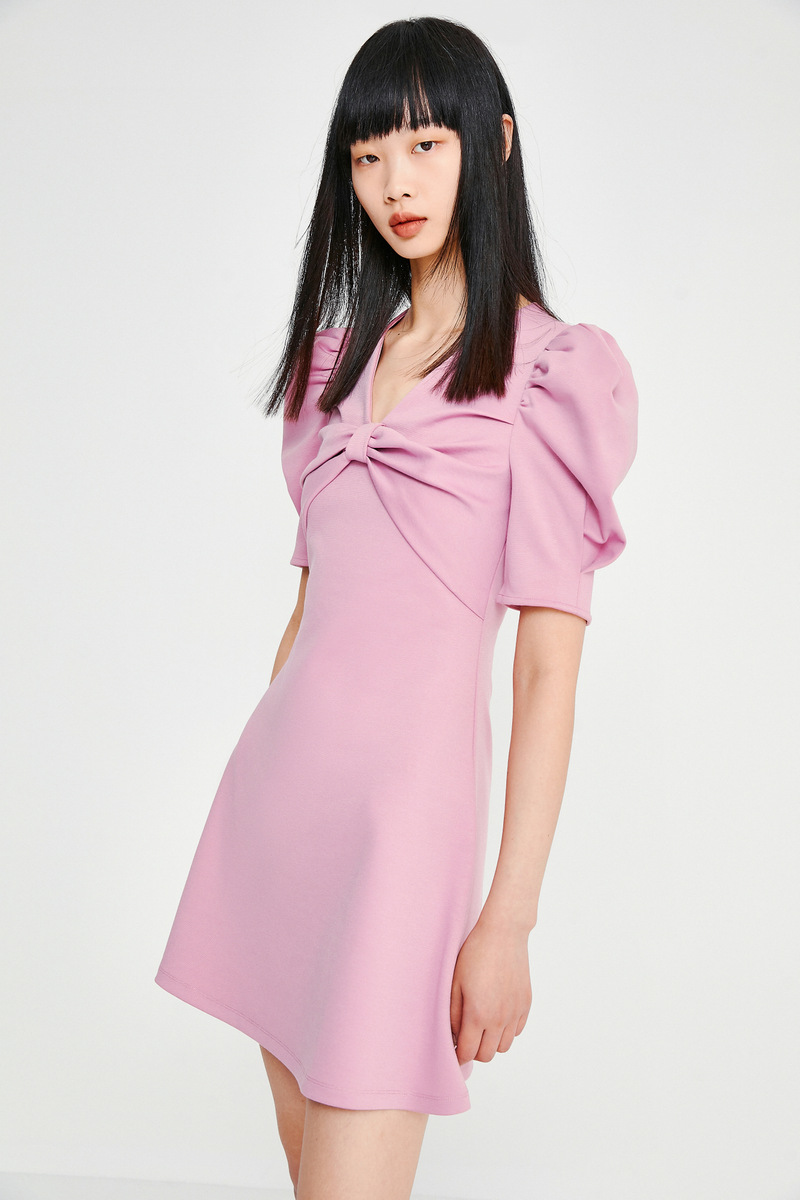 【明星同款】ur2021春夏新品青春女装甜美泡泡袖蝴蝶结宝藏连衣裙yu20