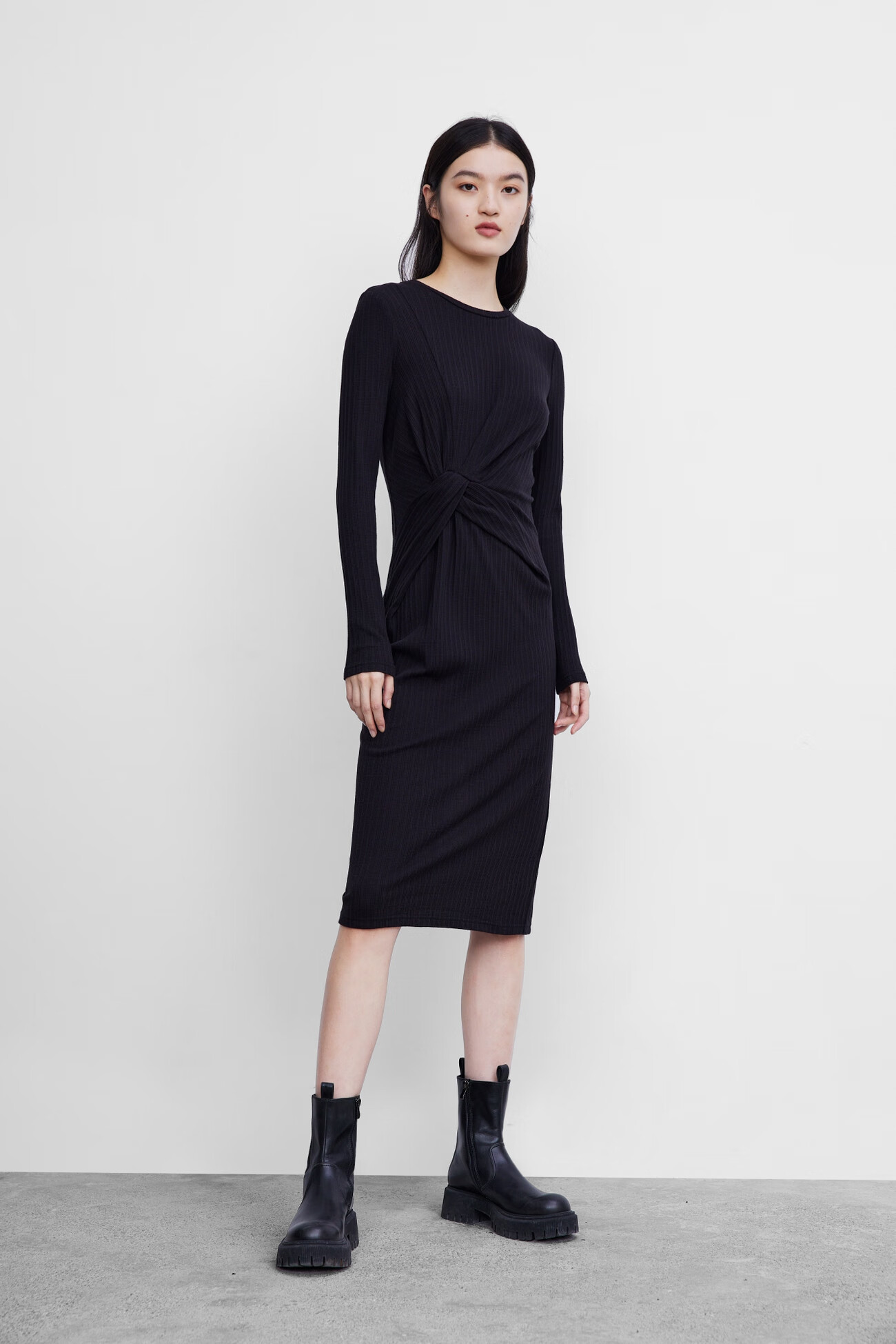 ur2021秋冬新品女装时尚气质紧身褶皱宝藏连衣裙wl43s7fn2000正黑m