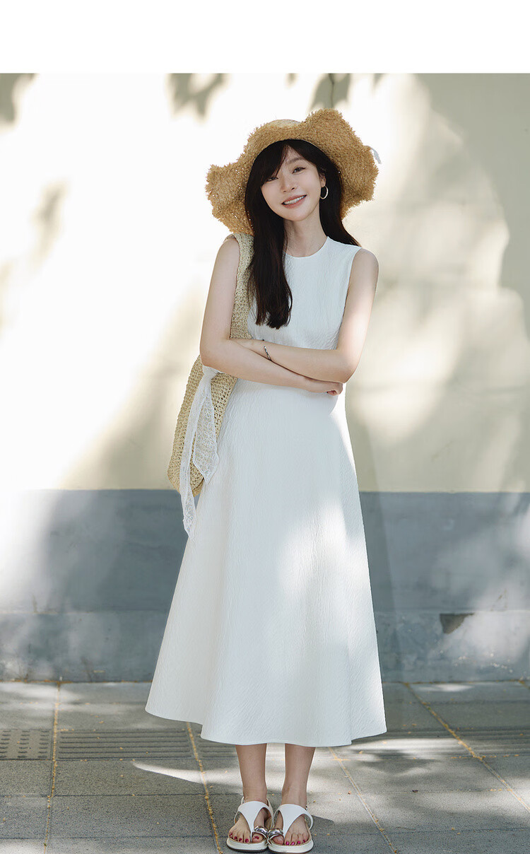 Mt "First Love White Moonlight" Summer French Luxury Textured Round Neck Sleeveless Waist-Cinched A-Line White Dress for Women 5