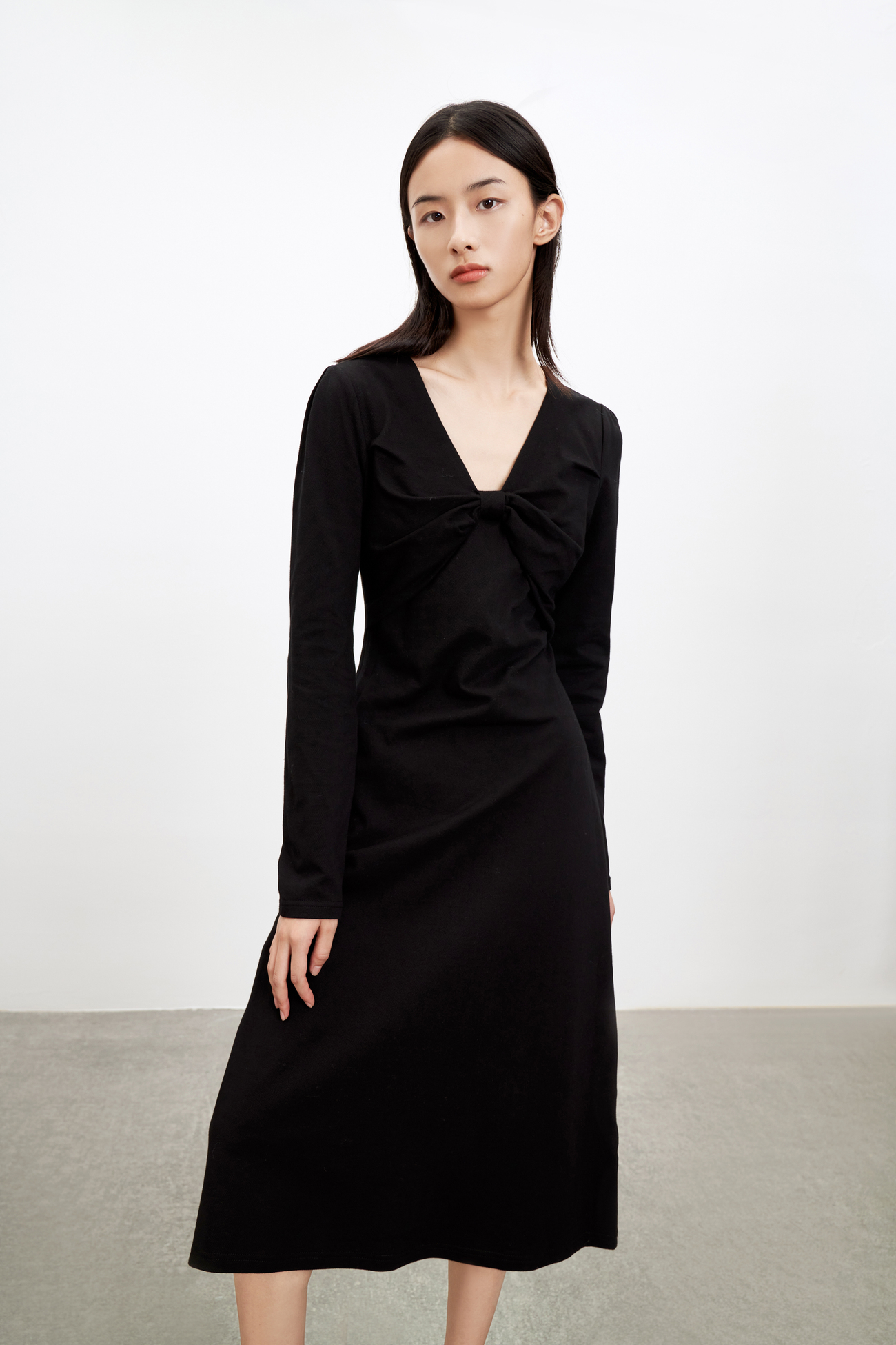 ur2021新品秋季女装甜美v领蝴蝶结收腰宝藏连衣裙wg39r7ae2003浅粉色