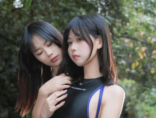 萌芽儿o0《百合竞技泳衣》作品赏析:清新甜蜜,让夏日更闪耀!插图2 萌芽儿o0《百合竞技泳衣》作品赏析:清新甜蜜,让夏日更闪耀!插图2