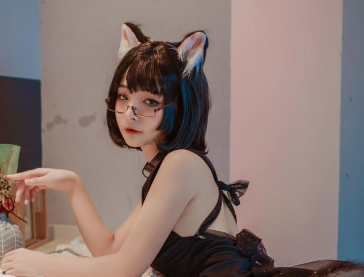 《猫猫头黑裙子》：yuuhui玉汇小姐姐的萌萌出道！插图2