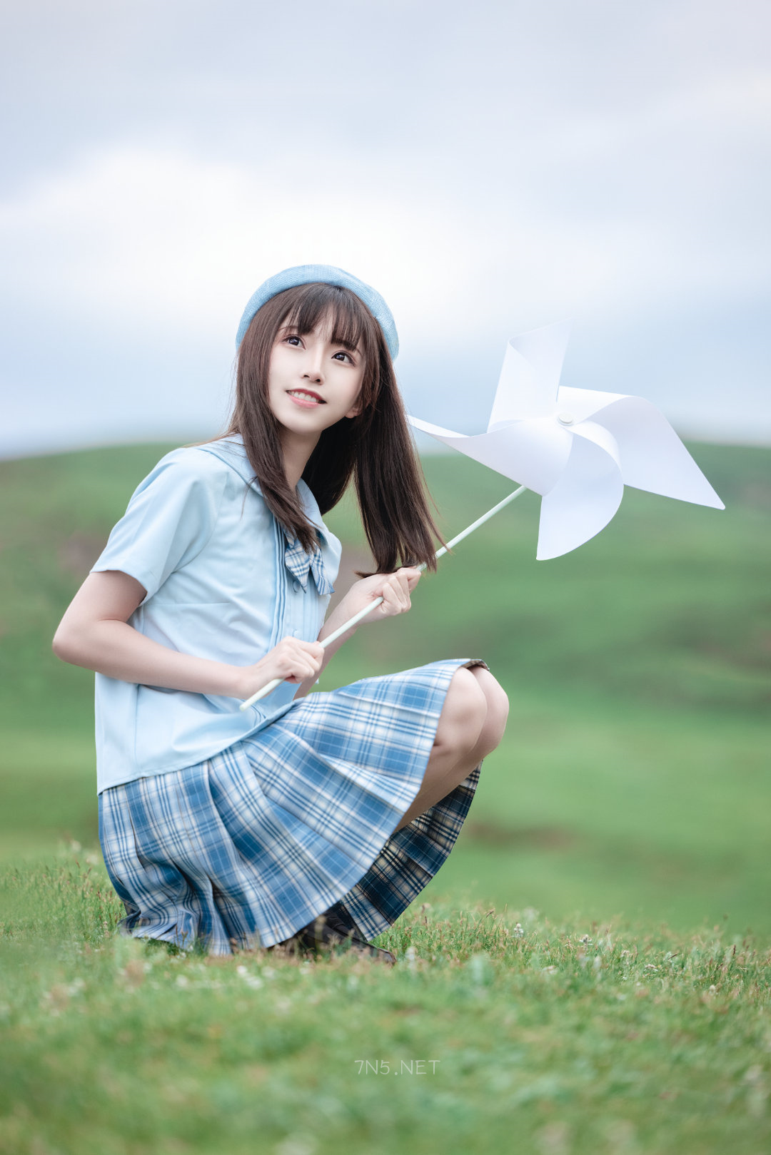 高山草原里的Kitaro_绮太郎 JK写真实拍