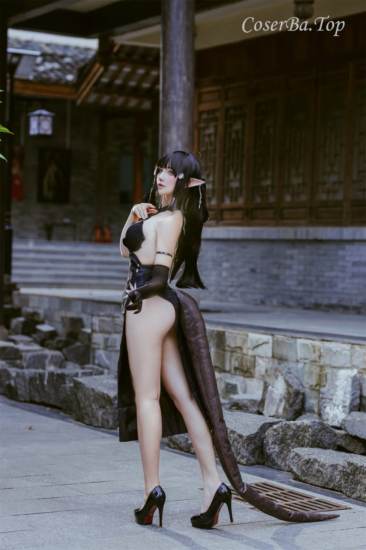 网络红人@九曲jean 明日方舟 森蚺礼服[9P 67.6M]