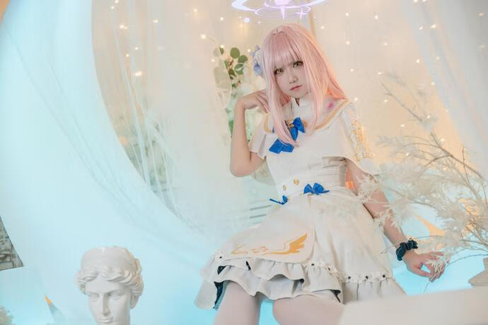 lunana-圣园未花 [24P-215MB]