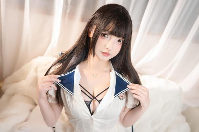 神楽坂真冬-柔光水滑[75P2V-620MB]