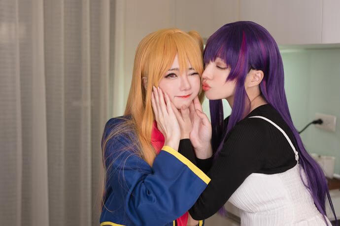 Sally Dorasnow-Momo Ruby&Ai [38P-242.8M]