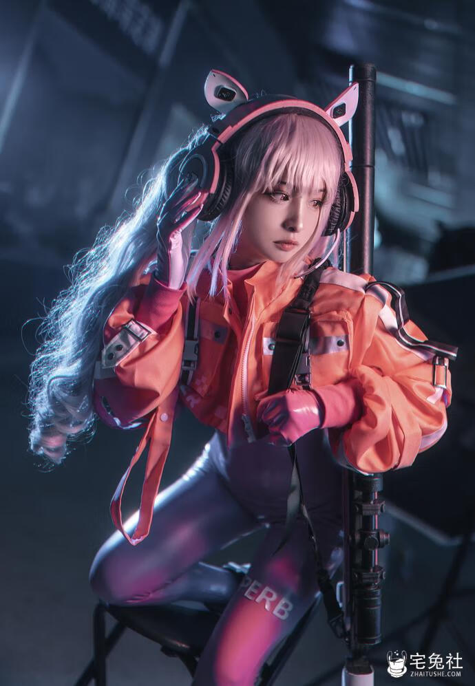 九九八吖 cosplay作品013 萤火虫漫展 NIKKE 胜利女神 爱丽丝 宅兔社.jpg 九九八吖全套作品图合集 妩媚迷人引万人追捧!